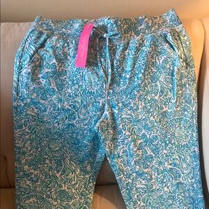 Lilly Pulitzer NWT Teal and White Floral Joggers